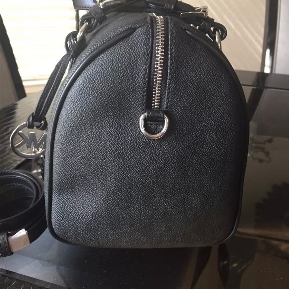 MICHAEL KORS GRAYSON BLACK MED SATCHEL HANDBAG - Picture 8 of 12